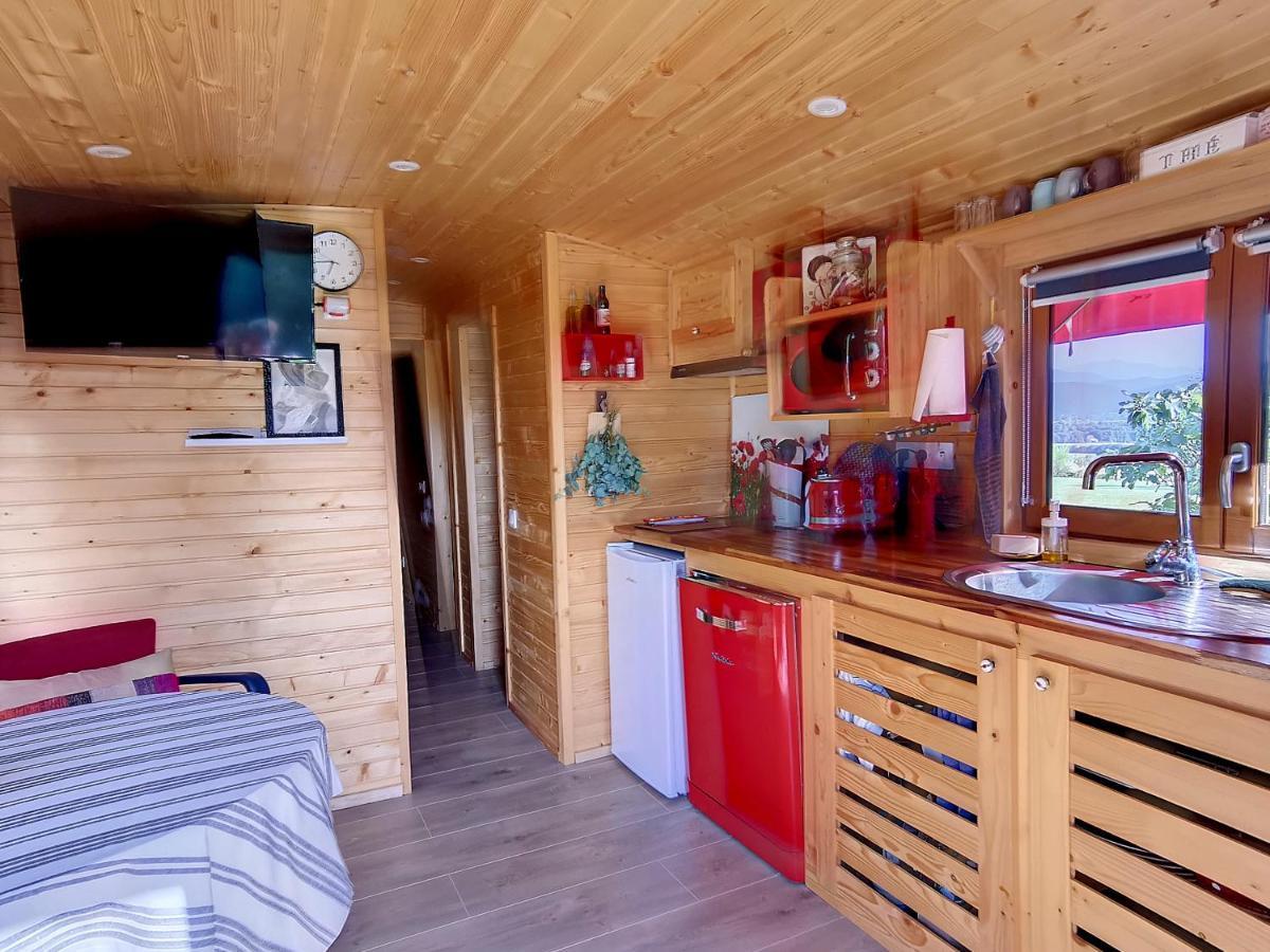 Maison d'hôtes La Roulotte Du Cagire - 4 Pers - Pyrenees à Villeneuve-de-Rivière Extérieur photo