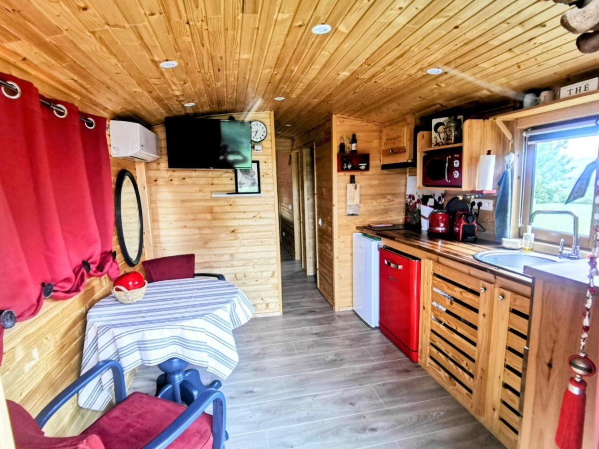 Maison d'hôtes La Roulotte Du Cagire - 4 Pers - Pyrenees à Villeneuve-de-Rivière Extérieur photo